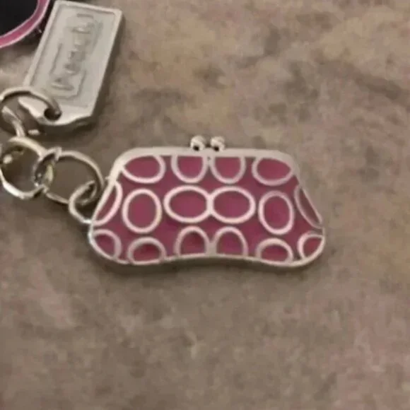 COPY - COPY - New in Package Keychain/Bag Charm - Picture 3 of 7
